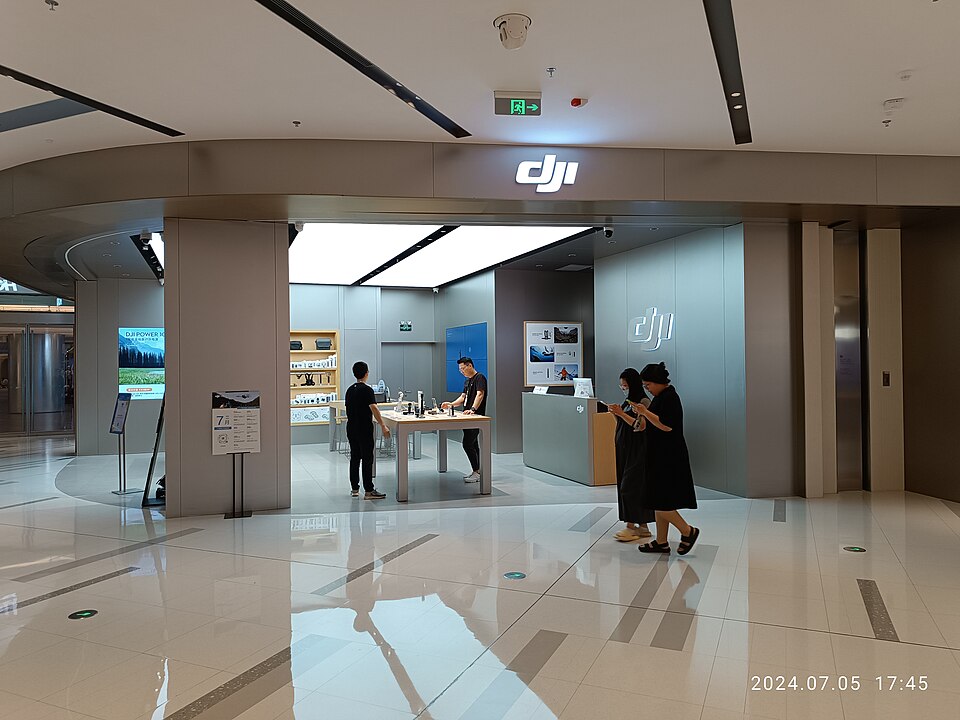 DJI Store, Qianhai MIXC